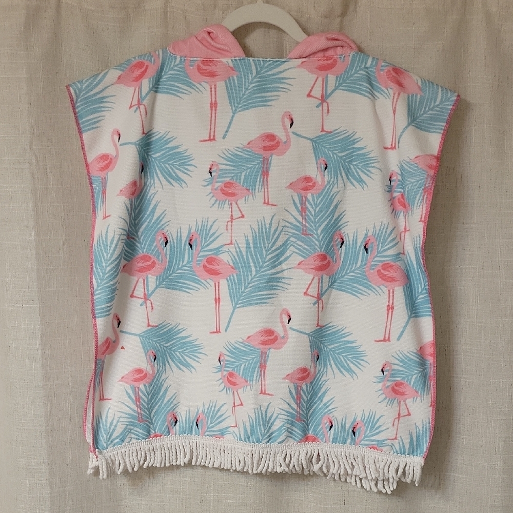 NWOT Flamingo Print Hooded Poncho Towel